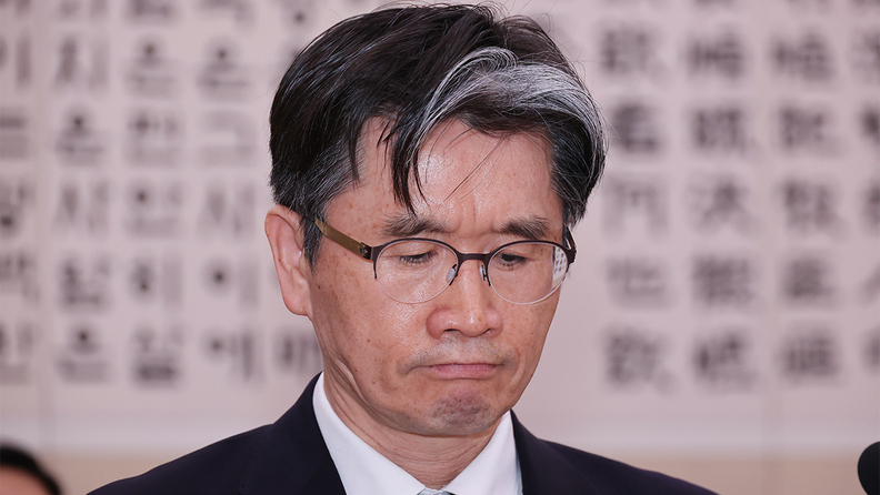 오동운 고위공직자범죄수사처(공수처) 처장이 7일 오후 서울 여의도 국회에서 열린 법제사법위원회의 현안질의에 참석했다.