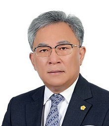 최영남 기자