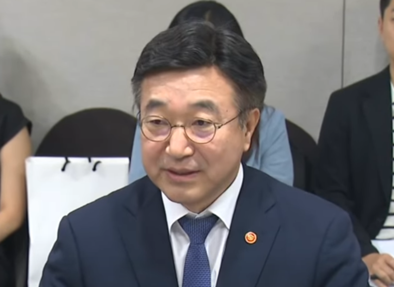 윤호증 행안부장관