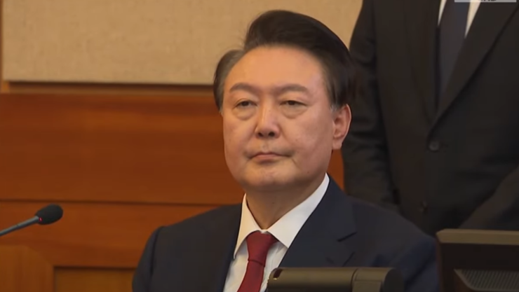 尹, 구속 취소 4개월 만에 다시 구속… “증거 인멸 우려”