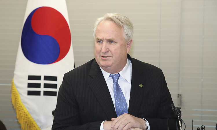 국민의힘 인요한, 의원직 전격 사퇴… “희생 없이 변화 없어”