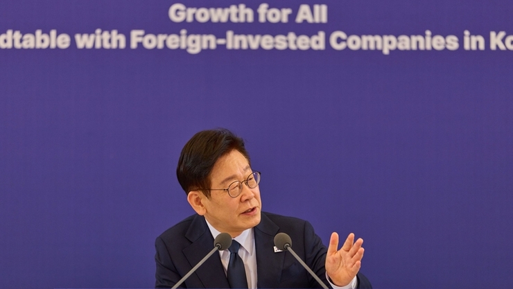 李대통령 지지율 58.2 상승세… 4주 연속 상승 [리얼미터]