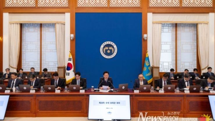 이 대통령 "한 방울의 석유라도 더 확보…안정적인 공급선 개척 노력"