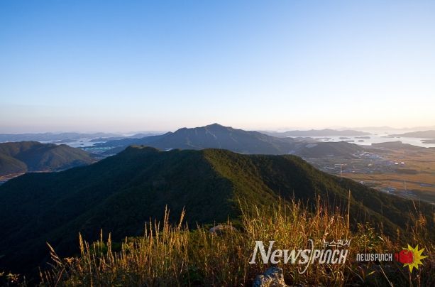 경남 고성군, 제11회 엄홍길대장과 함께하는 거류산 등산 축제 개최