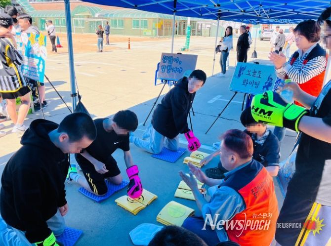 송도중서 또래상담사업 친구사랑캠페인 실시
