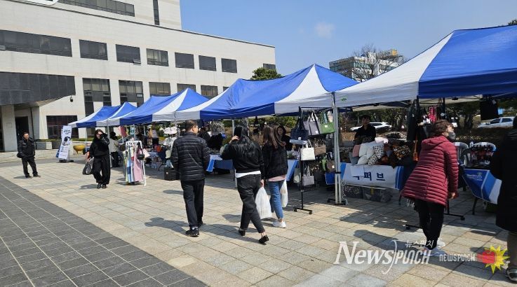 전북자치도, 자활생산품 시군 순회장터 개최‘호응’