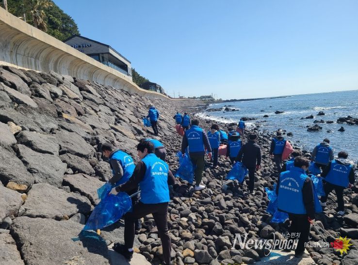 제주도 상하수도본부, 연중 쓰담달리기(플로깅) 캠페인 순항