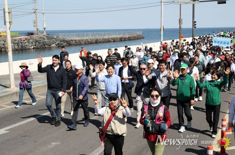 ‘차 없는 거리’ 걸으며 제주 원도심 재발견