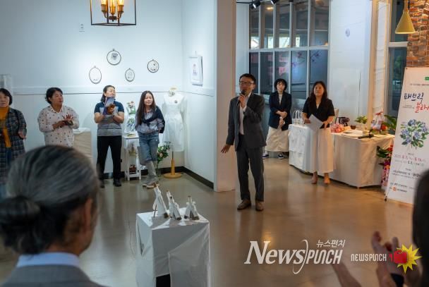 고창문화도시센터, 치유미술展 '초대작가 임애진' '패브릭블라썸' 전시