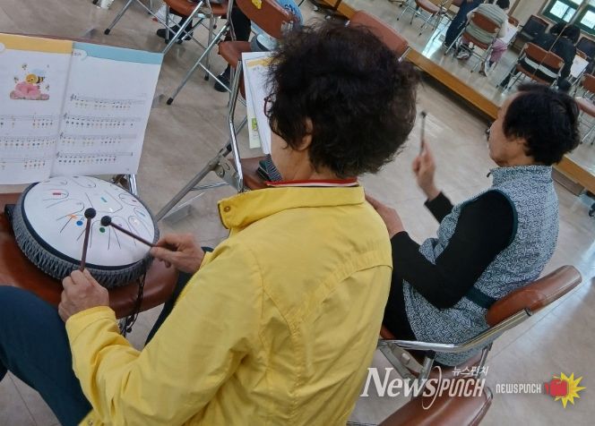도안문화센터 스틸텅드럼연주 강좌 운영