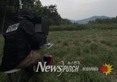 드론 수색 장면