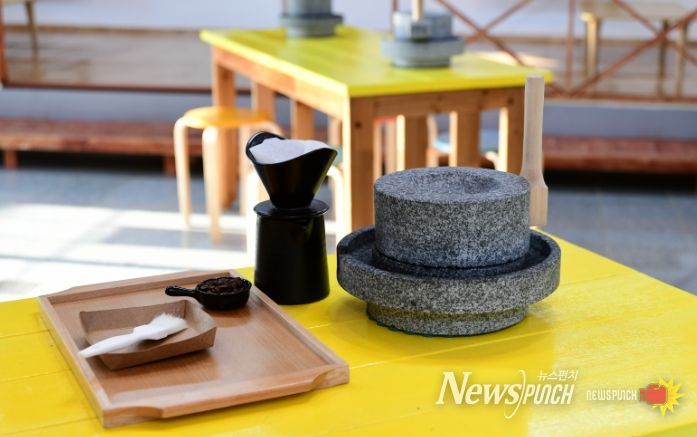 화순군, 맷돌로 내리는 커피 체험장