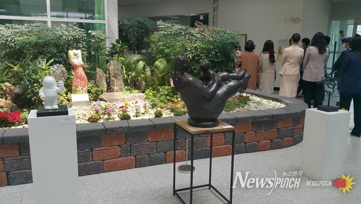 교육문화원, 찾아가는 예봄갤러리 운영