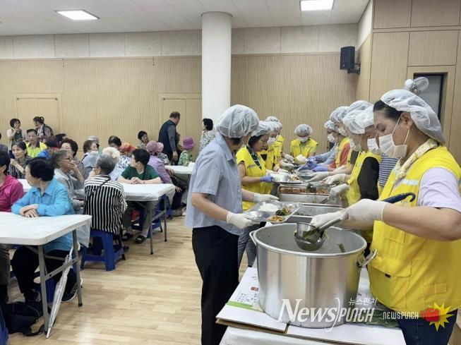 수원시자원봉사센터, 우만1동에서