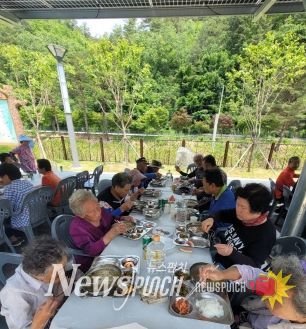 대한적십자사 울진봉사회, 찾아가는 따뜻한 밥상 나눔 봉사활동