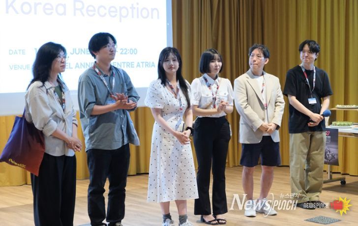 왼쪽부터 <광장> 오유진 조연출, 김보솔 감독 / <블라디미르 코마로프> 이준희 감독 / <Get Back> 오문영, 모효진 감독 / <CCTV> 이재혁 감독