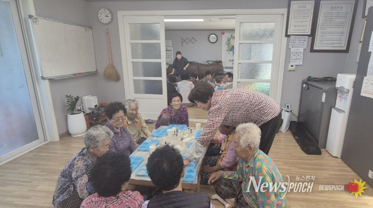 포항시 북구보건소는 9월 15일부터 연말까지 북구 죽도시장에서 소상공인을 위한 마음건강 프로그램 ‘죽·마·고·우’를 운영한다.