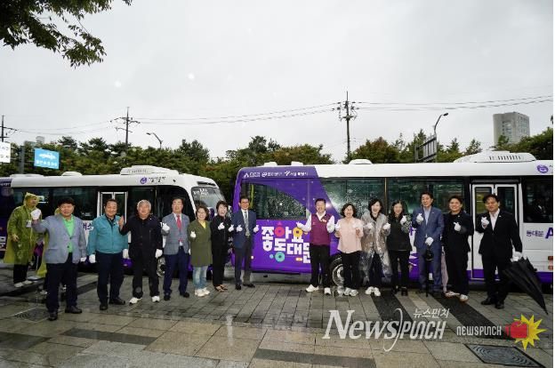 2025 동대문구 자율주행버스 개통식 기념촬영