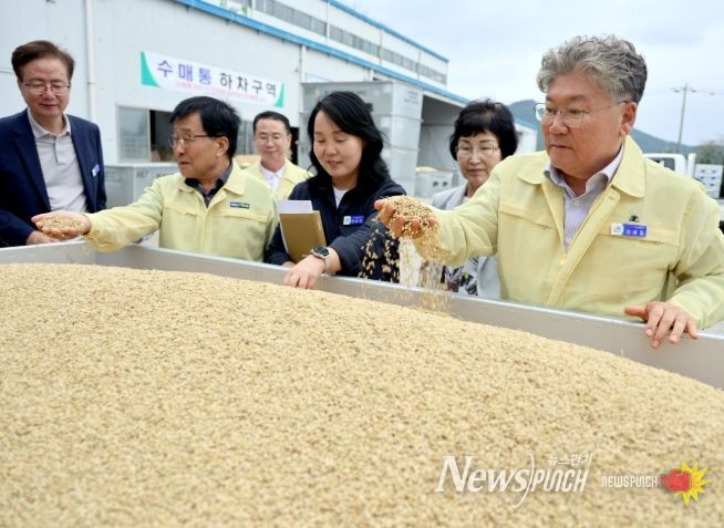 산물벼 매입 현장 찾아 농업인 격려