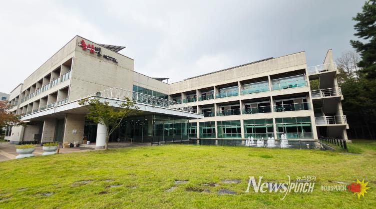 진안군 홍삼빌, 펫 프렌들리호텔로 새 출발(외경)
