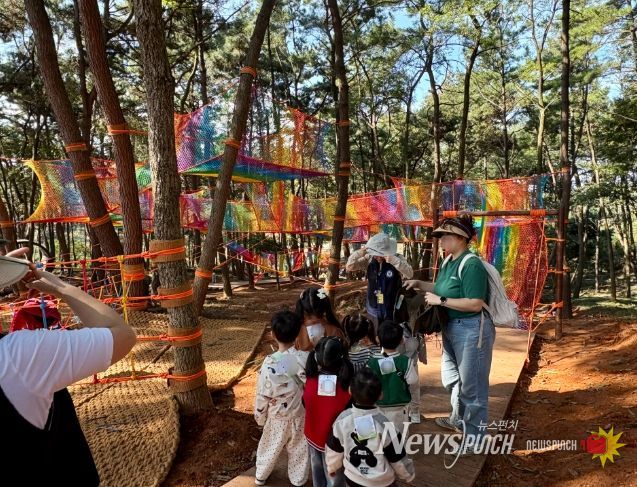 도심 속 자연 놀이터 '신흥공원 유아숲체험원'
