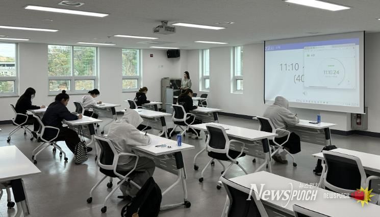 울주군 학교밖청소년 52명, 올해 검정고시 합격