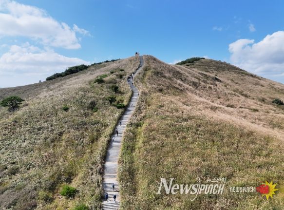 가을 정취 물든 황매산,‘제4회 황매산억새축제’ 성황리 종료