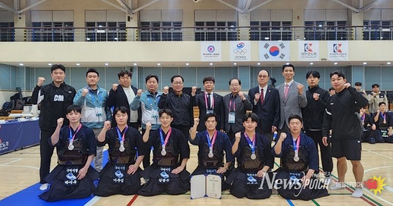 구미시청 검도팀(단체전 2위)