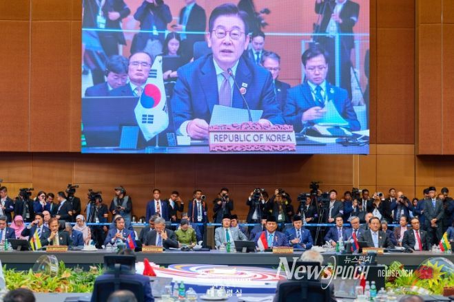 제28차 아세안+3 정상회의(대통령실)