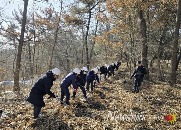 올해 2월 진화대 대상 산불 방화선 구축 훈련 모습.