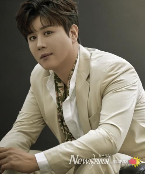 가수 진해성, 팬클럽과 함께 포천시 취약계층에 500만 원 기부…'선한 영향력' 확산