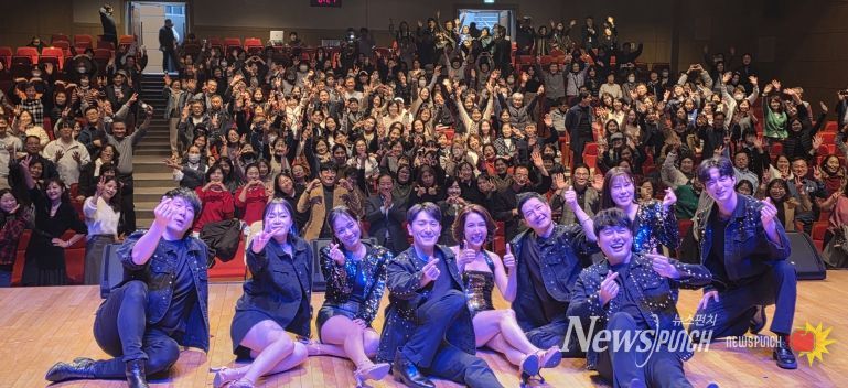 뮤지컬 인생 토크 콘서트 단체사진