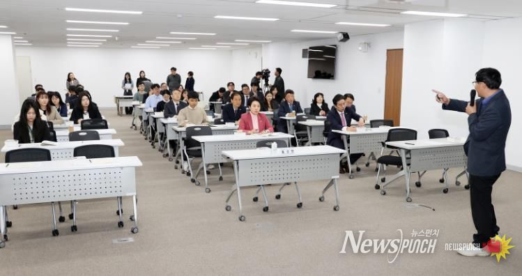 충남도의회, 2025년도 마지막 의정 아카데미 개최