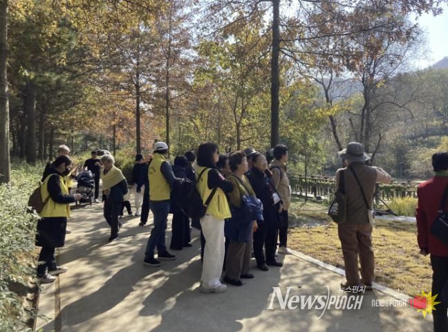 시흥시 정왕본동, 독거 어르신과 함께하는 '효 사랑 공감 힐링 여행' 추진