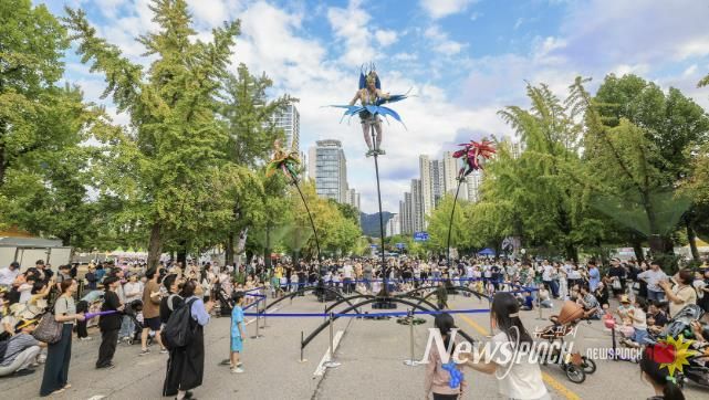 2025년 열린 과천공연예술축제 공연 모습
