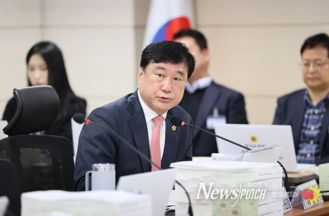 경기도의회 교육기획위원회 소속 이택수 의원(국민의힘, 고양8)