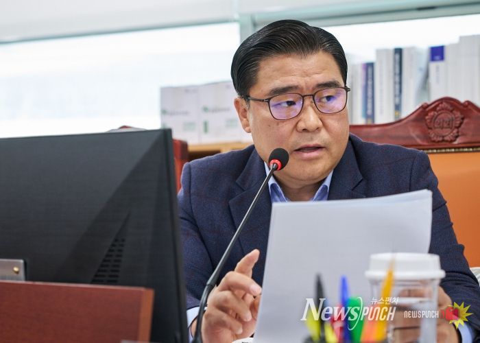 경기도의회 문화체육관광위원회 이한국 의원(국민의힘, 파주4)