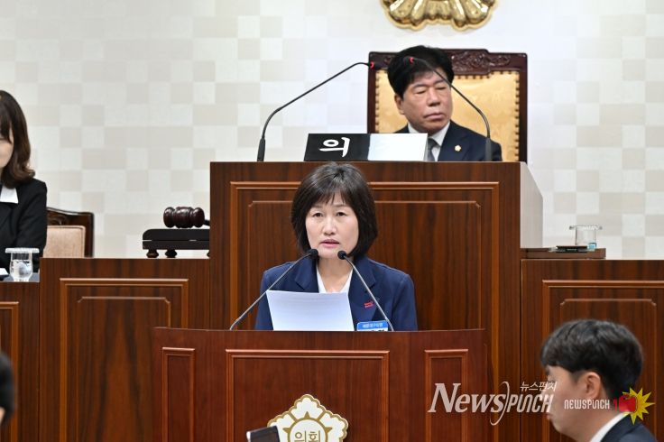 5분 자유발언 중인 해운대구의회 최은영 의원