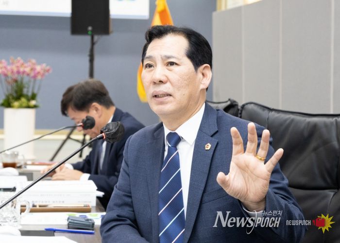 경기도의회 안전행정위원회 이영봉 의원(더불어민주당, 의정부2)