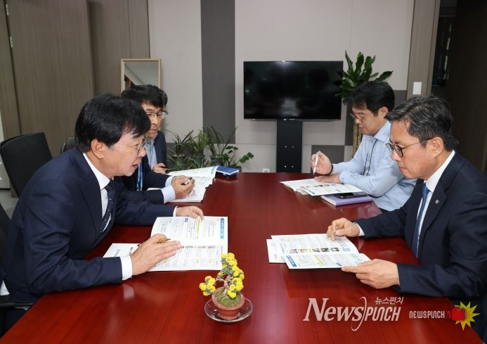 국회 찾아 지역 현안사업 건의