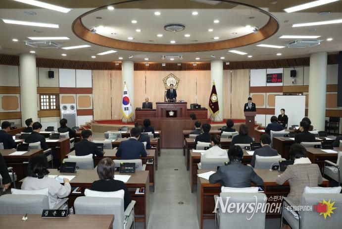 고양특례시의회, 제299회 제2차 정례회 개회