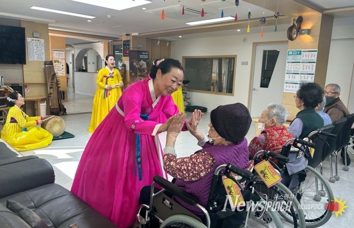 서구, 찾아가는 국악공연 ‘딩동! 쓱싹국악’ 큰 호응