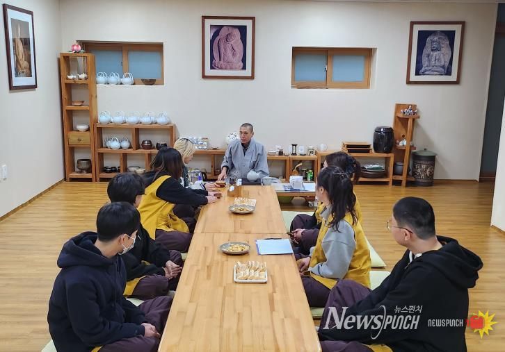 충주시학교밖청소년지원센터, 템플스테이 문화체험 진행