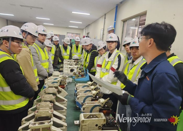 철도 운전 면허 교육생 현장 실습 사진