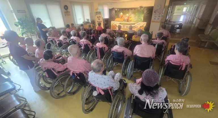 청주시립도서관, ‘모두의 꿀잼’ 오픈문화공연 성황리 운영