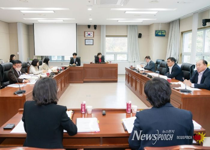 용인특례시의회 문화복지위원회, 행정사무감사 1일차