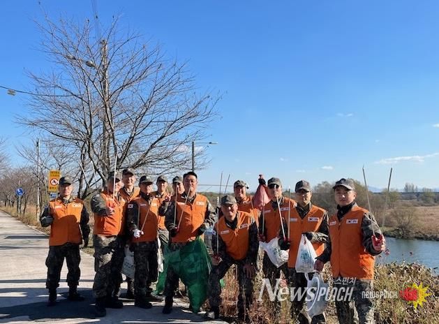 평택시, 해군 제2함대 2훈련전대 해상훈련대 안성천 정화 활동