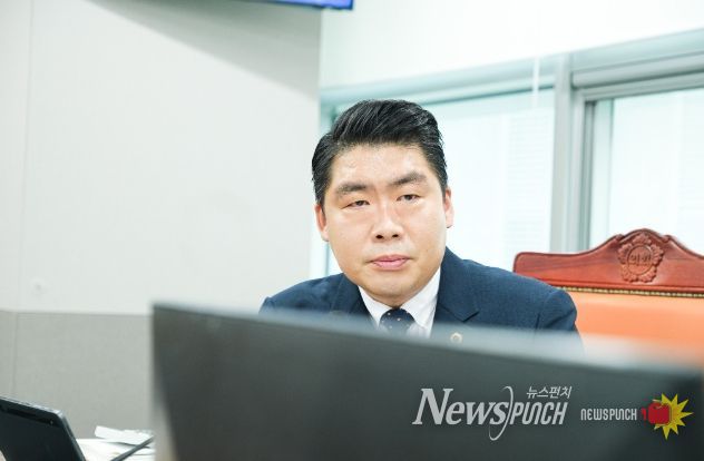 경기도의회 유경현 의원