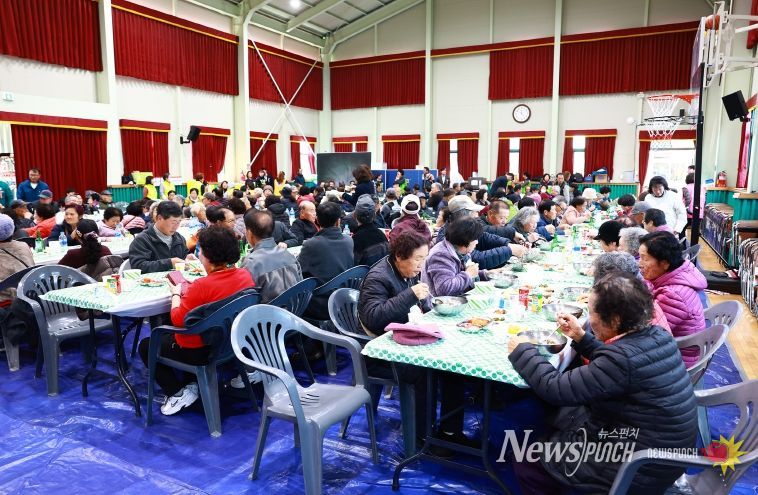 울진군,‘사랑의 밥차’로 어르신 300명에 따뜻한 한 끼 전달