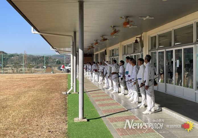 ‘제489회 서부경남 5개 시·군 9개 정 궁도대회’개최
